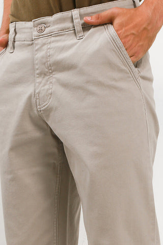 Celana Panjang Chinos Slim Fit Pria Cardinal E0188BK05B