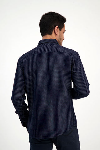 Kemeja Pria Slim Fit Lengan Panjang Cardinal C1908J02H