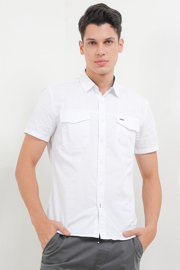 Cardinal Kemeja Lengan Pendek Slim Fit Pria C1963P08A