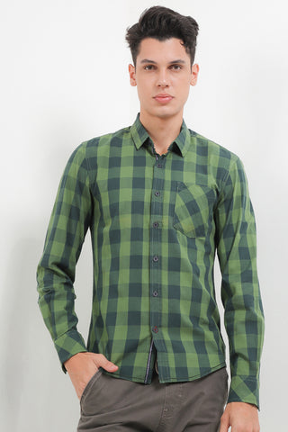 Cardinal Kemeja Lengan Panjang Slim Fit Pria C2327J06A