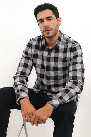 Cardinal Kemeja Lengan Panjang Slim Fit Pria C2798J01A