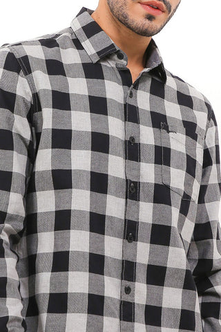 Cardinal Kemeja Lengan Panjang Slim Fit Pria C2798J01A