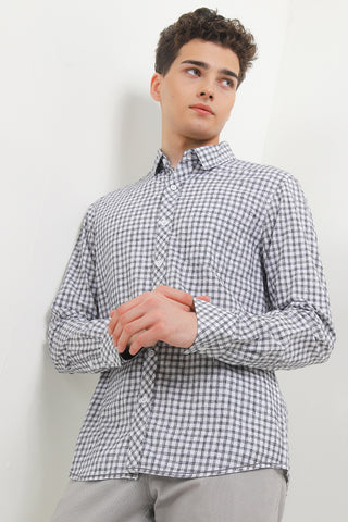 Cardinal Kemeja Lengan Panjang Slim Fit Pria C2938J08A