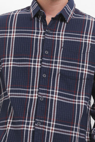 Cardinal Kemeja Lengan Panjang Slim Fit Pria C3016J02H
