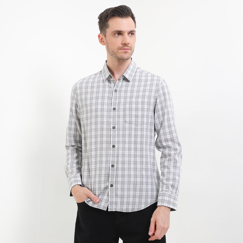Cardinal Kemeja Lengan Panjang Slim Fit Pria C3072J04A