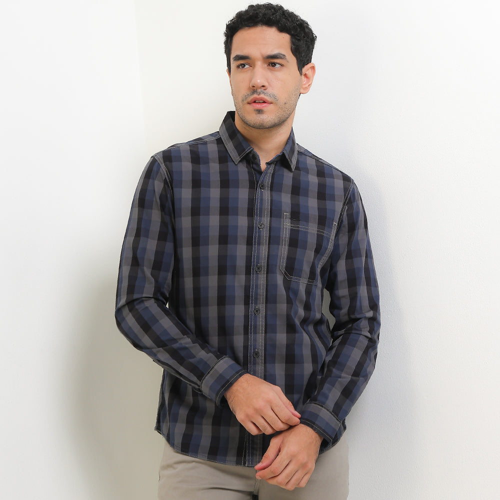 Cardinal Kemeja Lengan Panjang Slim Fit Pria C3084J04C
