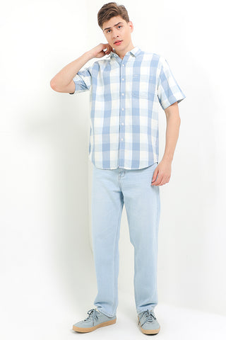 Cardinal Kemeja Lengan Pendek Slim Fit Pria C3022P02B