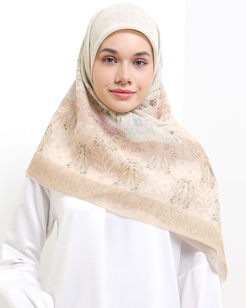 Cardinal Kerudung Segi Empat Wanita D0015X03E