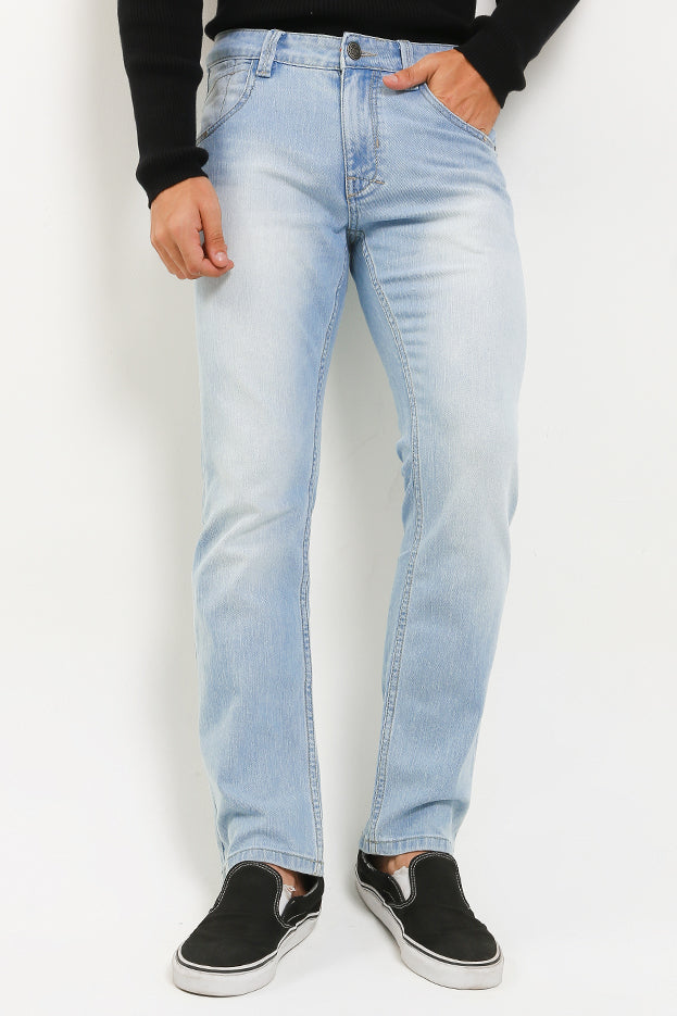 Celana Panjang Jeans Straight Slim Pria Cardinal C0760BK18A