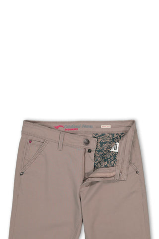 Cardinal Celana Panjang Chinos Straight Slim Pria C0040BK05C