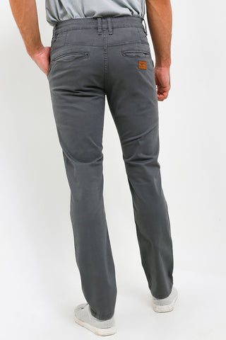 Celana Panjang Chinos Straight Slim Pria Cardinal C0054BK04D