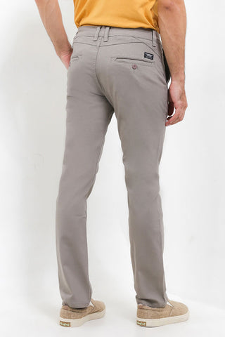 Cardinal Celana Panjang Chinos Straight Slim Pria C0090BK04C