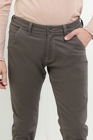 Cardinal Celana Panjang Chinos Skinny Pria C0074BK03G