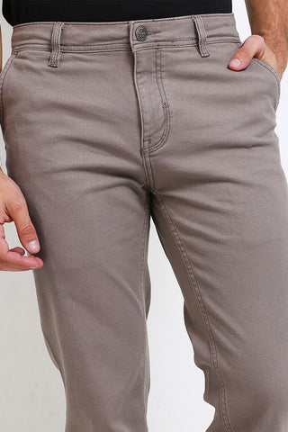 Celana Panjang Chinos Pria Regular Cardinal C0026BK03H