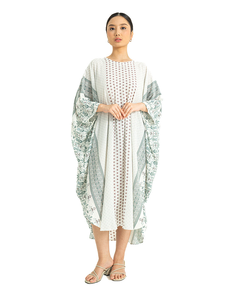 Cardinal Batwing Abaya D0471D08D