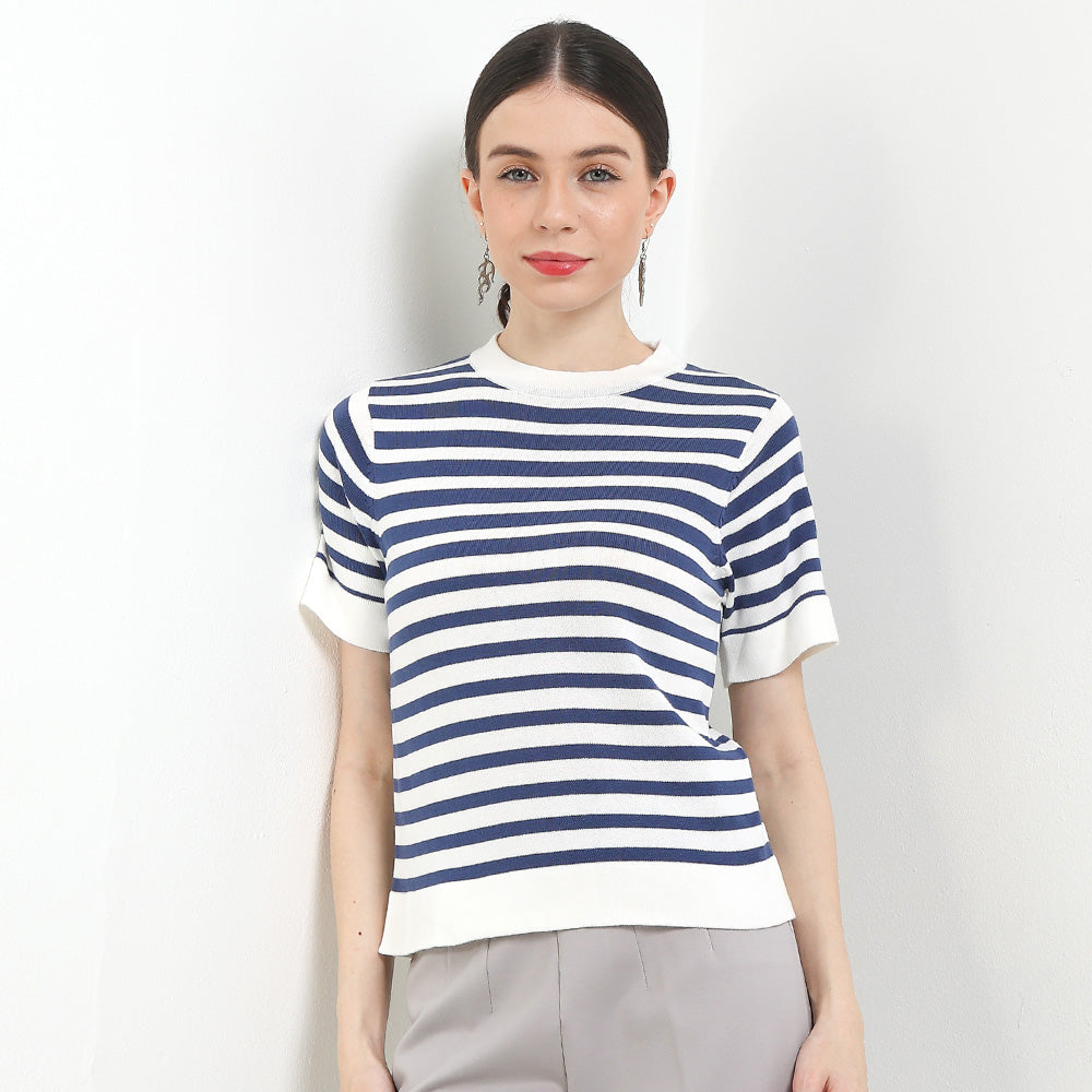 Cardinal T-Shirt Slim Fit Wanita D0055P02A