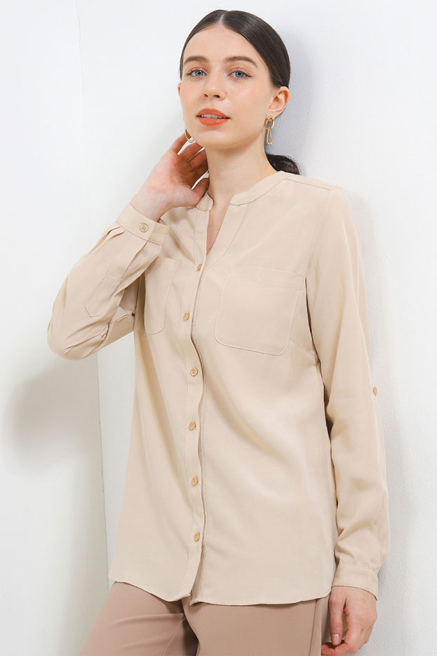 Cardinal Kemeja Slim Fit Wanita D0241J05A