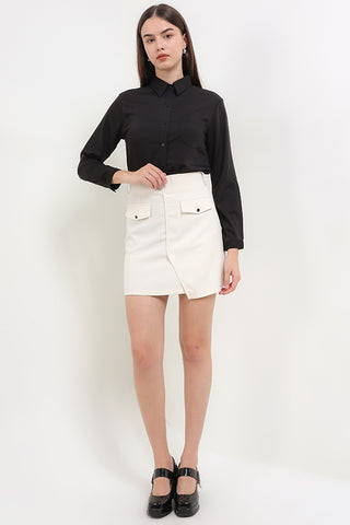 Cardinal Kemeja Slim Fit Wanita D0285J01A