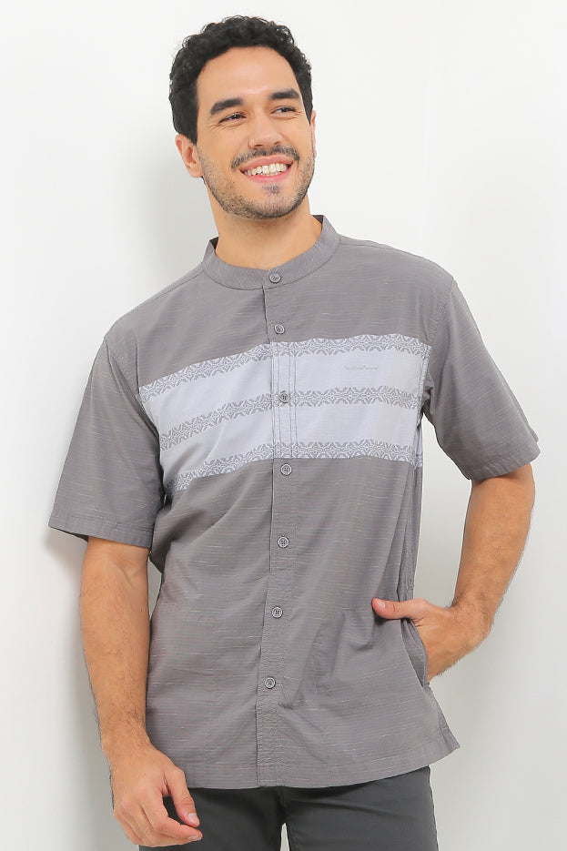 Cardinal Kemeja Koko Lengan Pendek Pria E0813P04A