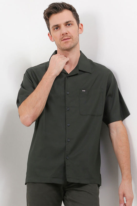 Cardinal Kemeja Lengan Pendek Oversize Pria Big Size EL003O06C