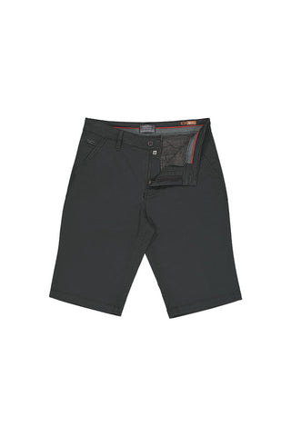 Cardinal Celana Pendek Bermuda Slim Fit Pria Big Size E0513C03C