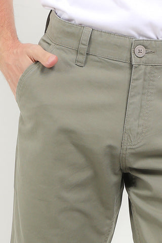Cardinal Celana Pendek Bermuda Slim Fit Pria E0590BK06A