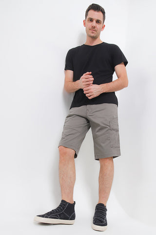 Cardinal Celana Pendek Bermuda Slim Fit Pria E0071BK03G