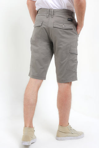 Cardinal Celana Pendek Bermuda Slim Fit Pria E0076BK04C