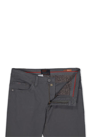 Cardinal Celana Panjang Skinny Pria E0071BK04D