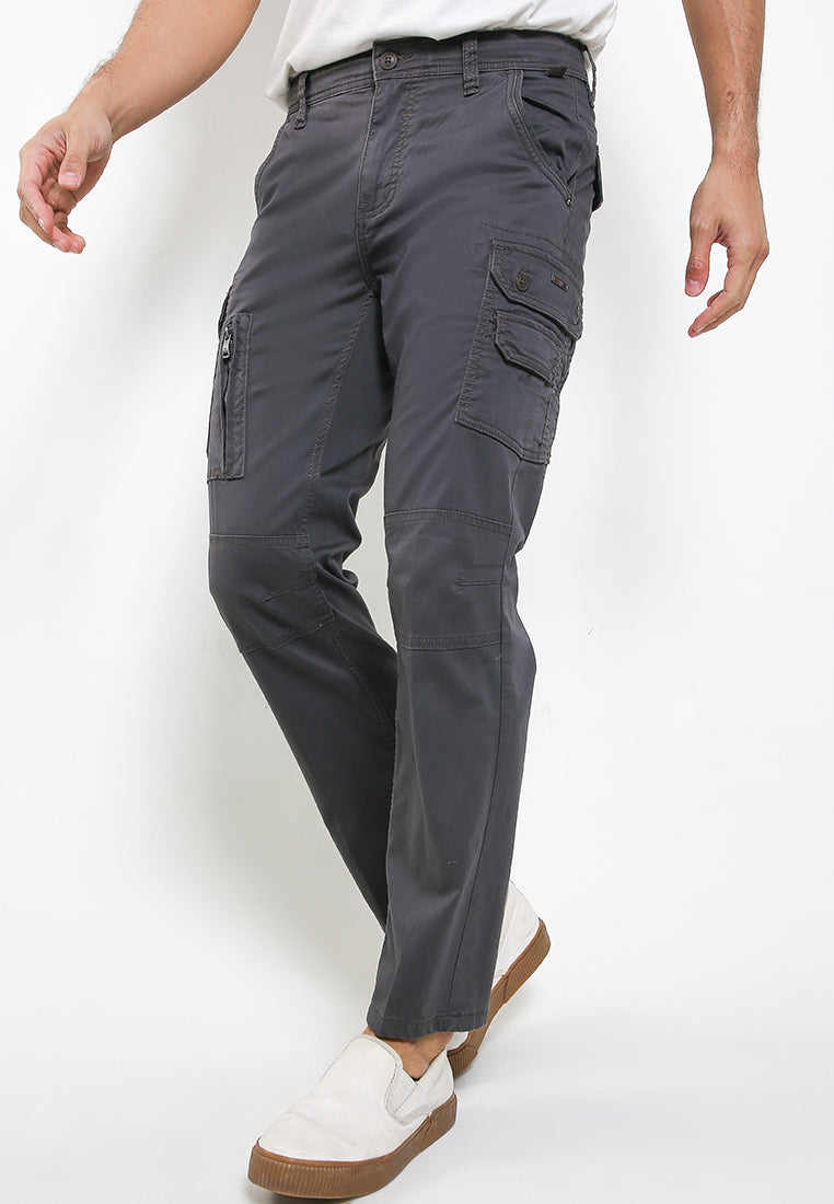 Celana Panjang Kargo GI Pria Slim Fit Cardinal E0065BK04G