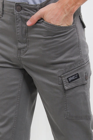Cardinal Celana Panjang Kargo GI Slim Fit Pria E0089BK04B