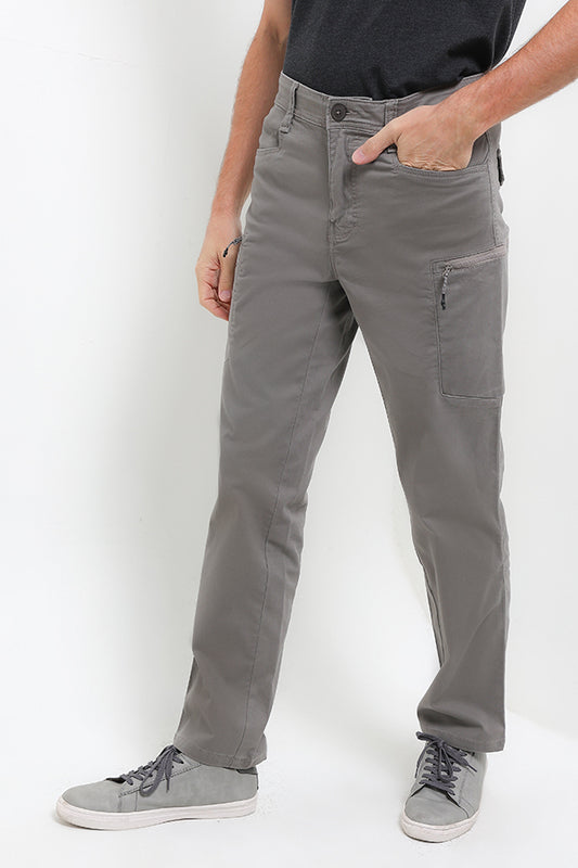 Cardinal Men's Slim Fit Cargo Pants E0102BK04C