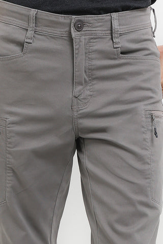 Cardinal Celana Panjang Kargo GI Slim Fit Pria E0102BK04C
