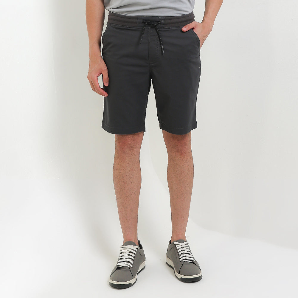 Cardinal Celana Pendek Bermuda Slim Fit Pria E0054F04A