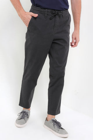 Cardinal Celana Panjang Chinos Tapered Pria E0001BK04A