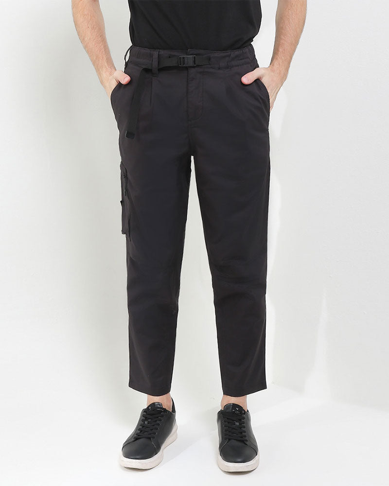 Cardinal Celana Panjang Chinos Tapered Pria ED001BK01C