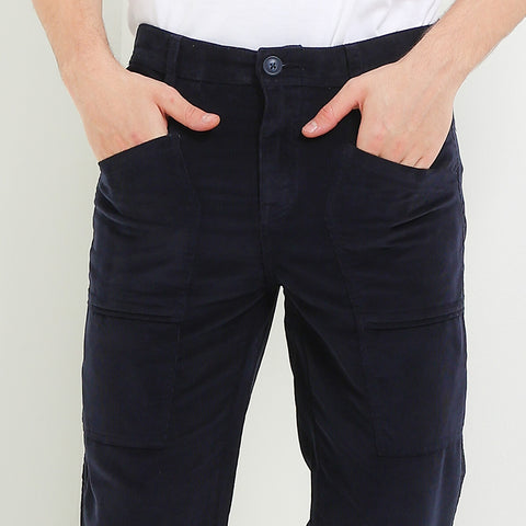 Cardinal Celana Panjang Chinos Tapered Alter Pria EL002BK02H