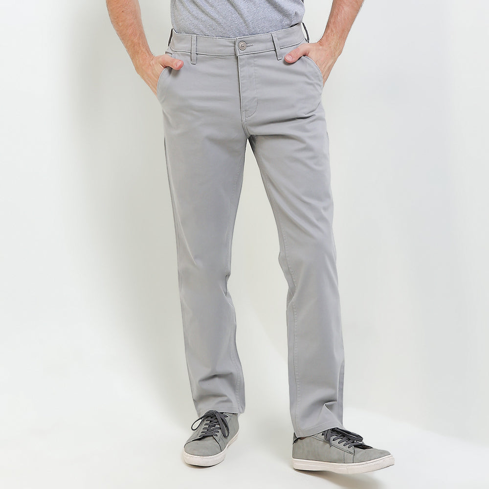 Cardinal Celana Panjang Chinos Slim Fit Pria E0275BK04C