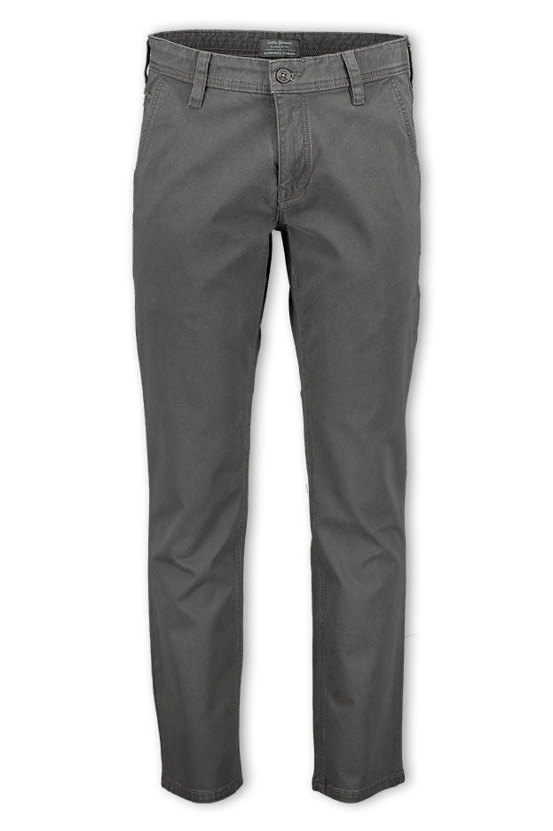 Cardinal Celana Panjang Chinos Skinny Pria E0075BK04F