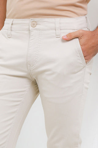 Cardinal Celana Panjang Chinos Skinny Pria E0117BK05A