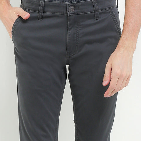 Cardinal Celana Panjang Chinos Skinny Pria E0146BK04E