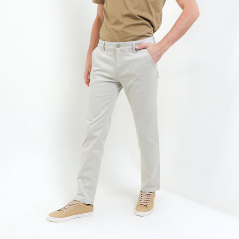 Cardinal Celana Panjang Chinos Skinny Pria E0152BK04C