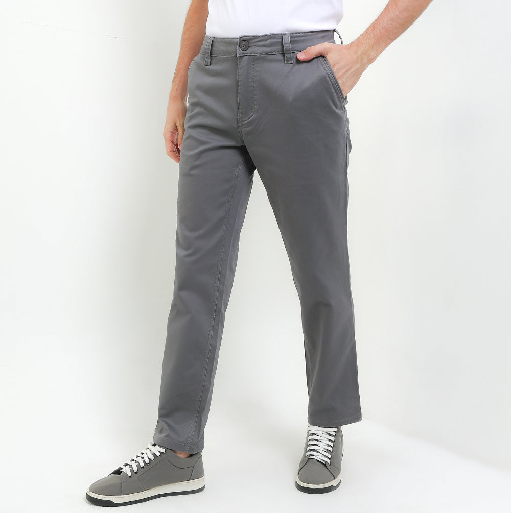 Cardinal Celana Panjang Chinos Pria E0396BK04B