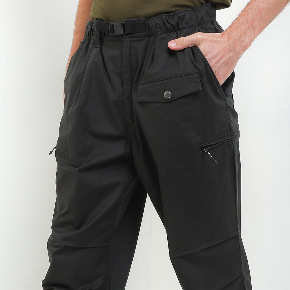 Cardinal Celana Panjang Chinos Loose Tapered Pria EL005BK01B
