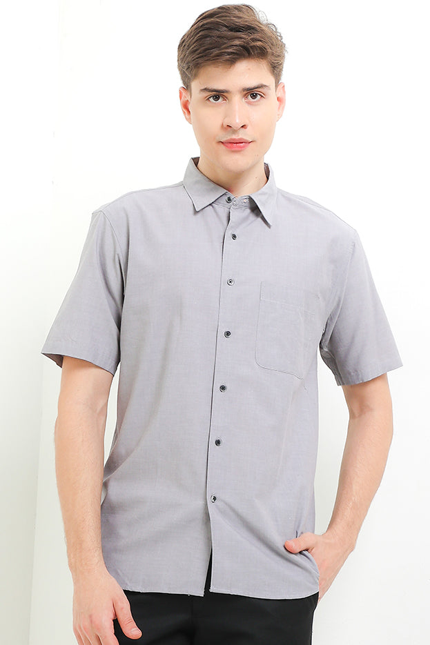 Cardinal Kemeja Lengan Pendek Slim Fit Pria F2665P04C