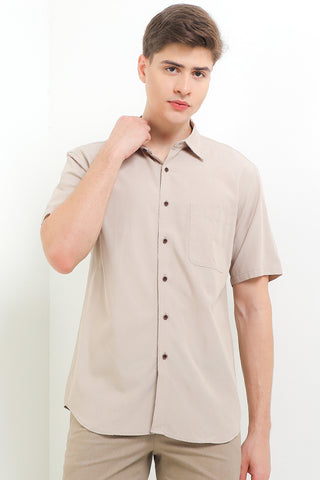 Cardinal Kemeja Lengan Pendek Slim Fit Pria F2667P03B