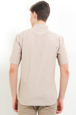 Cardinal Kemeja Lengan Pendek Slim Fit Pria F2667P03B