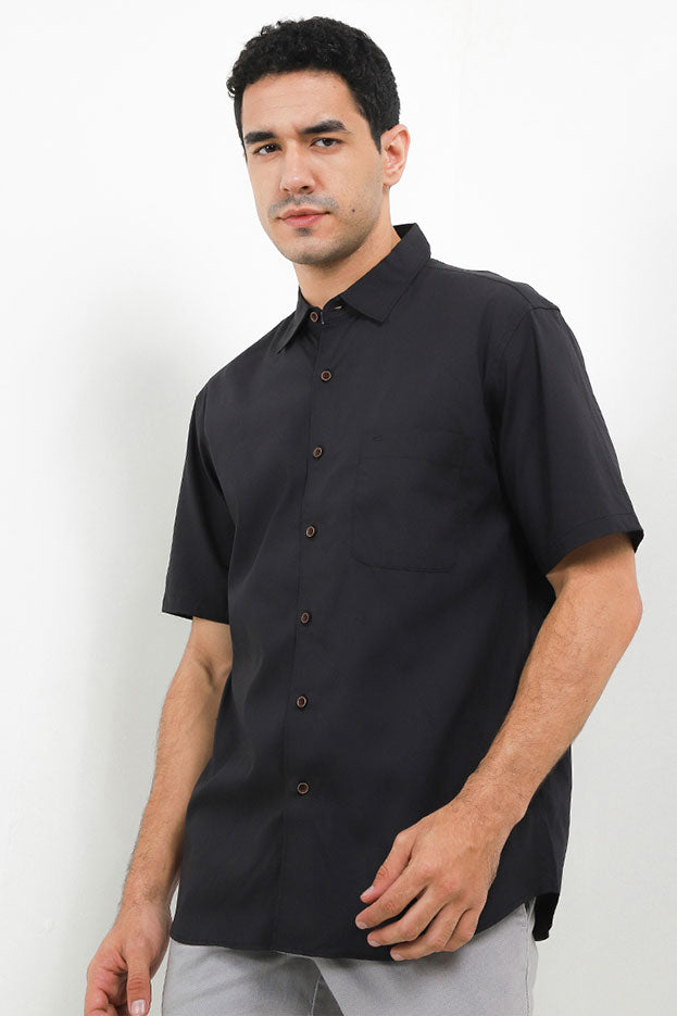 Cardinal Kemeja Lengan Pendek Slim Fit Pria F2672P01A
