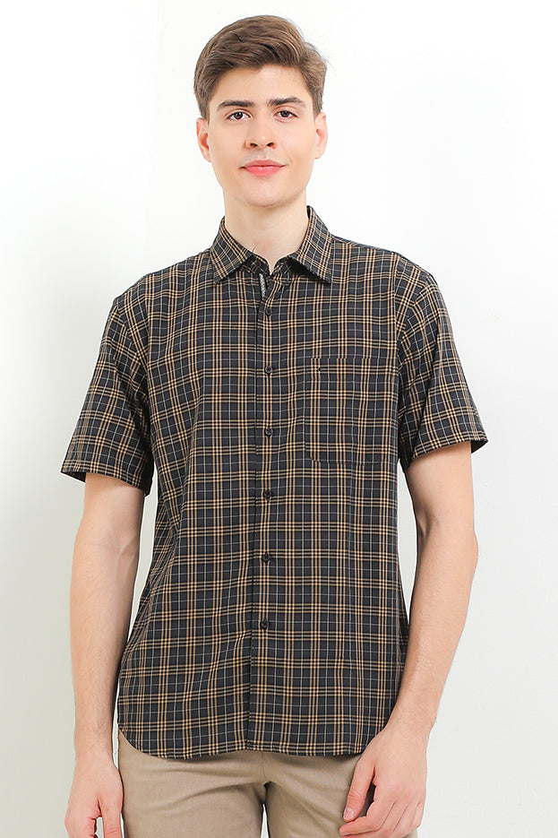 Cardinal Kemeja Lengan Pendek Slim Fit Pria F2737P03C