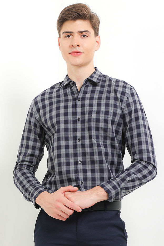 Cardinal Kemeja Lengan Panjang Slim Fit Pria F2757J02F